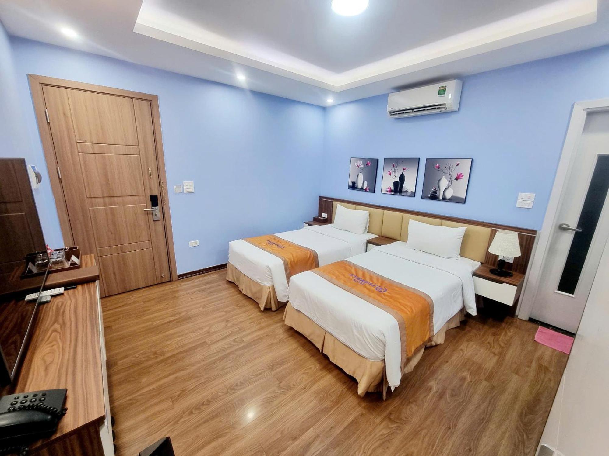Everest Hotel Hanoi Bagian luar foto