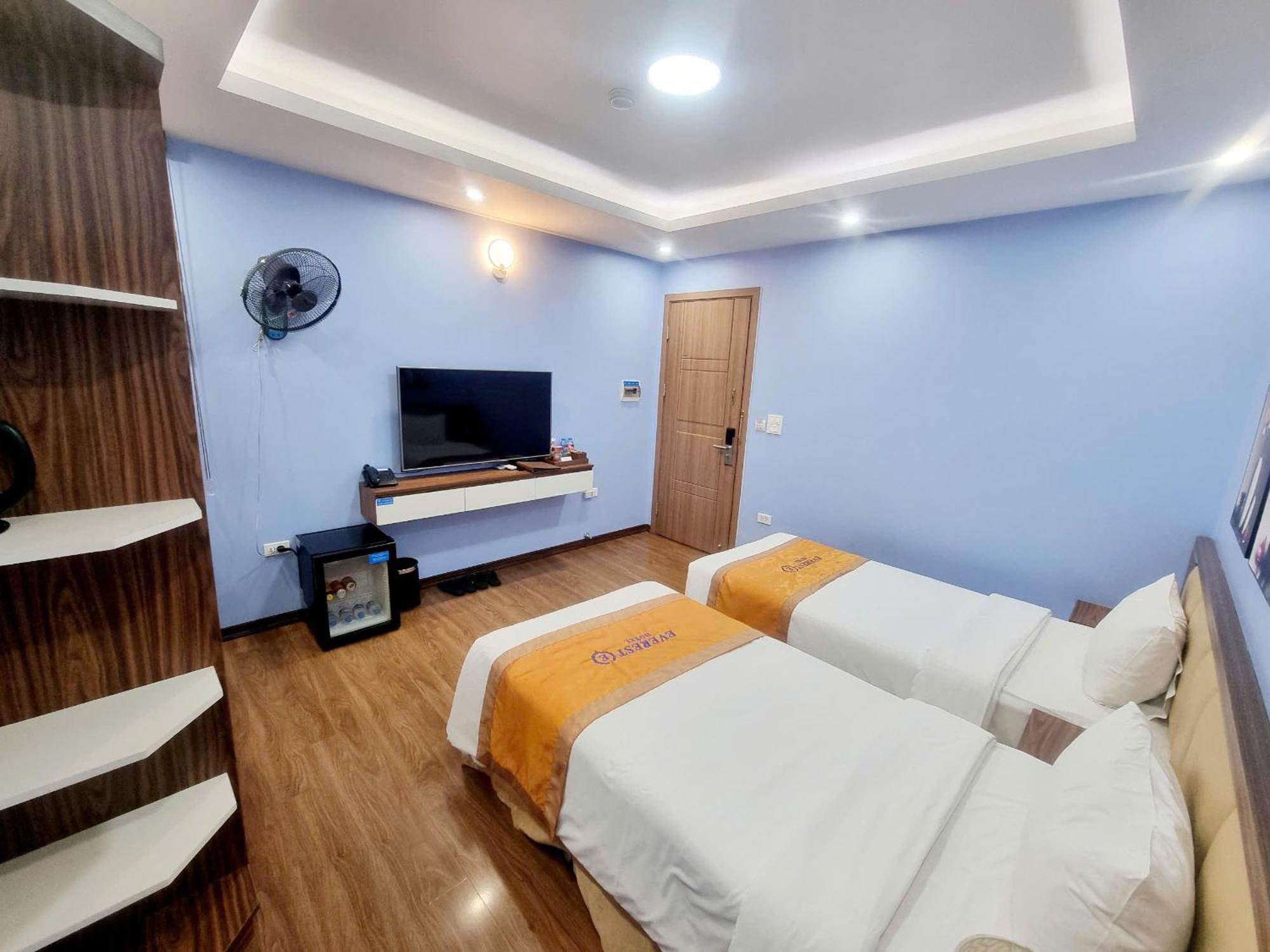 Everest Hotel Hanoi Bagian luar foto