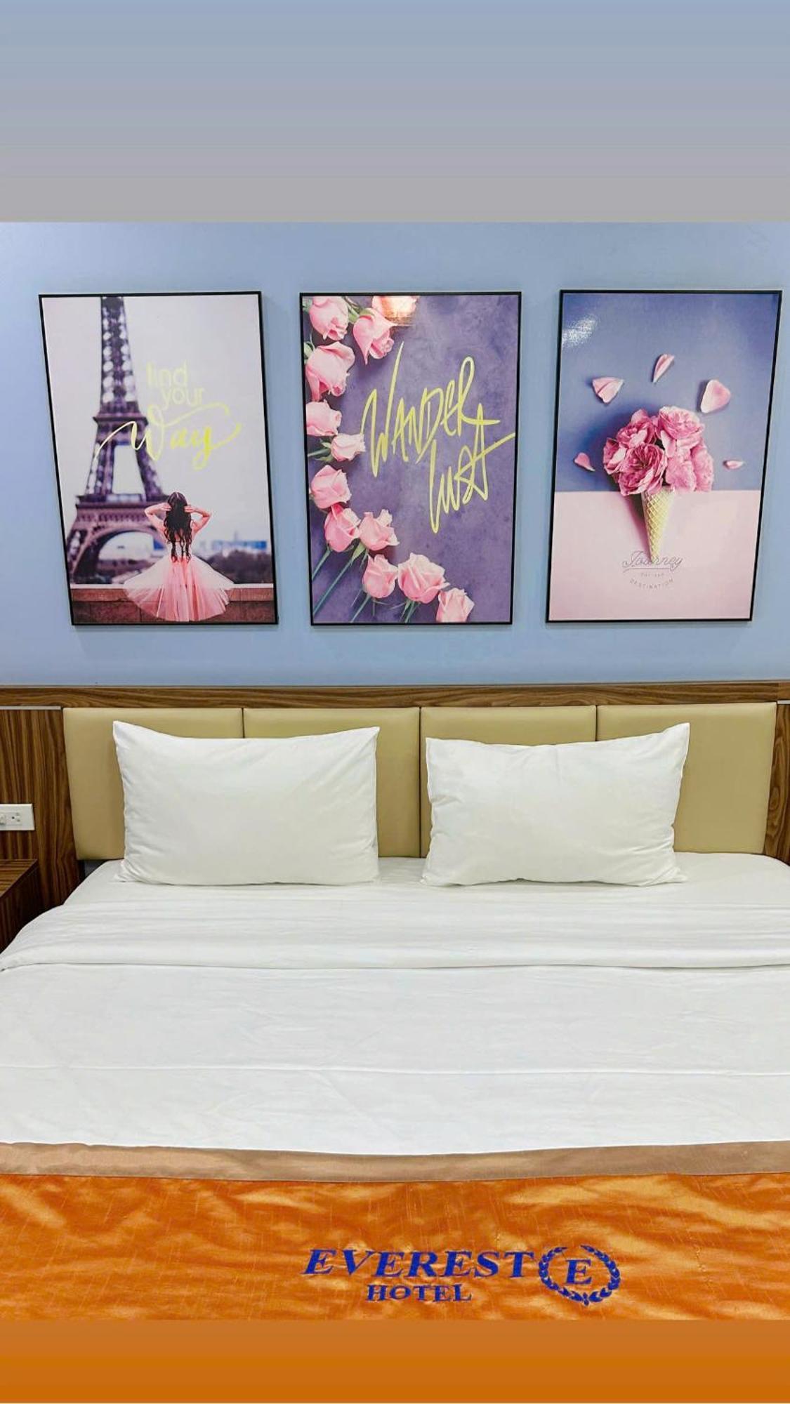 Everest Hotel Hanoi Bagian luar foto