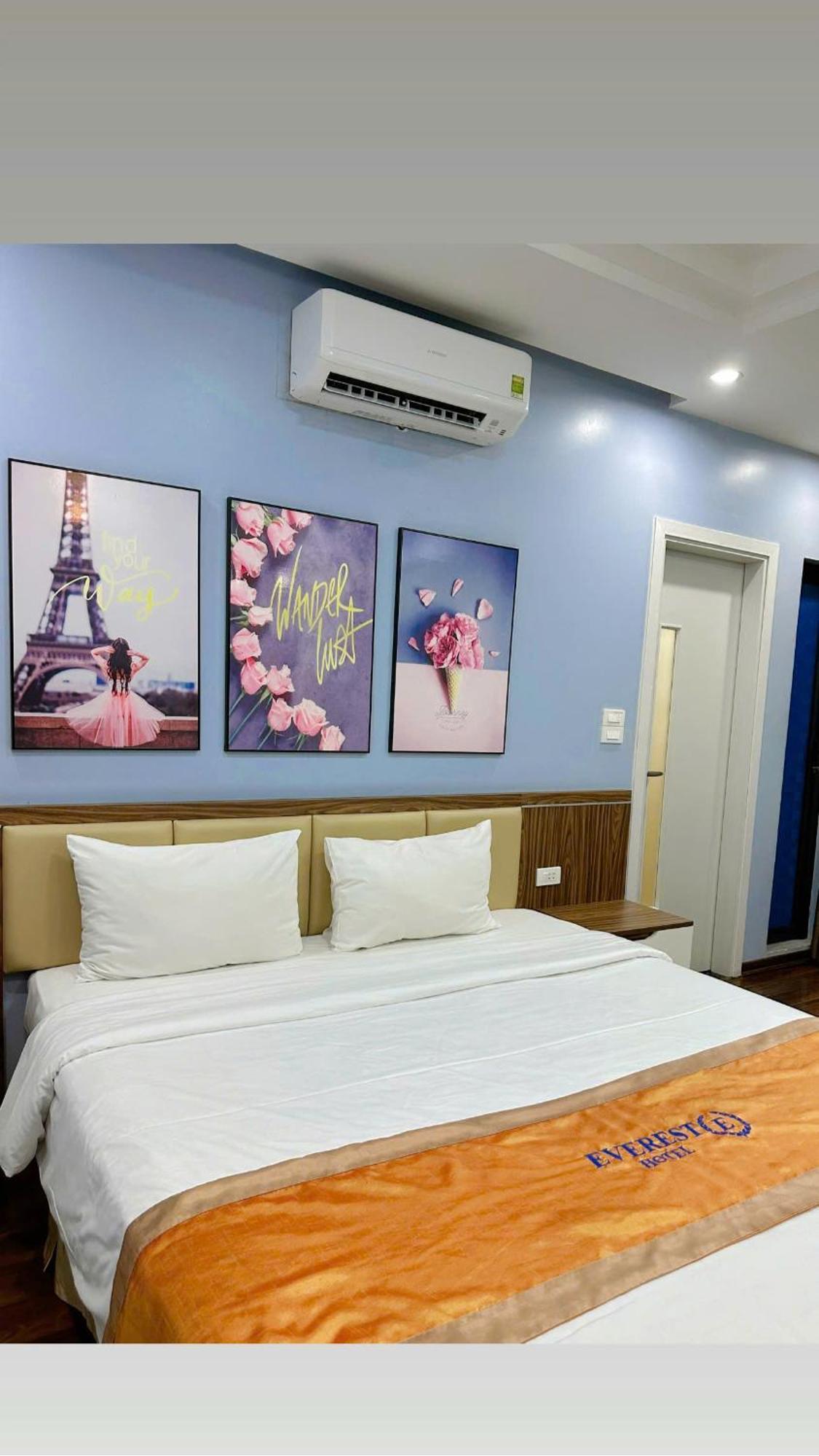 Everest Hotel Hanoi Bagian luar foto