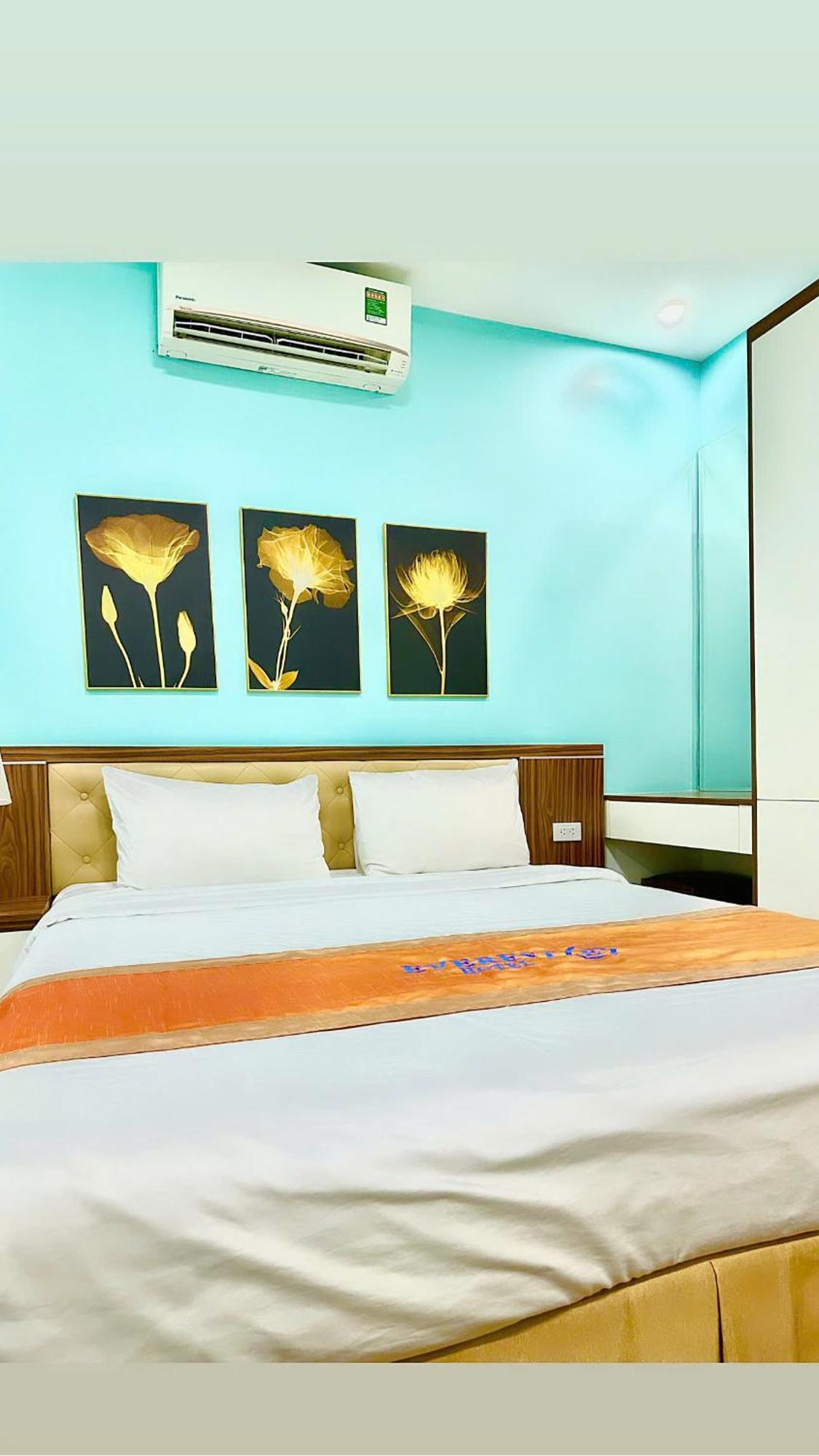Everest Hotel Hanoi Bagian luar foto