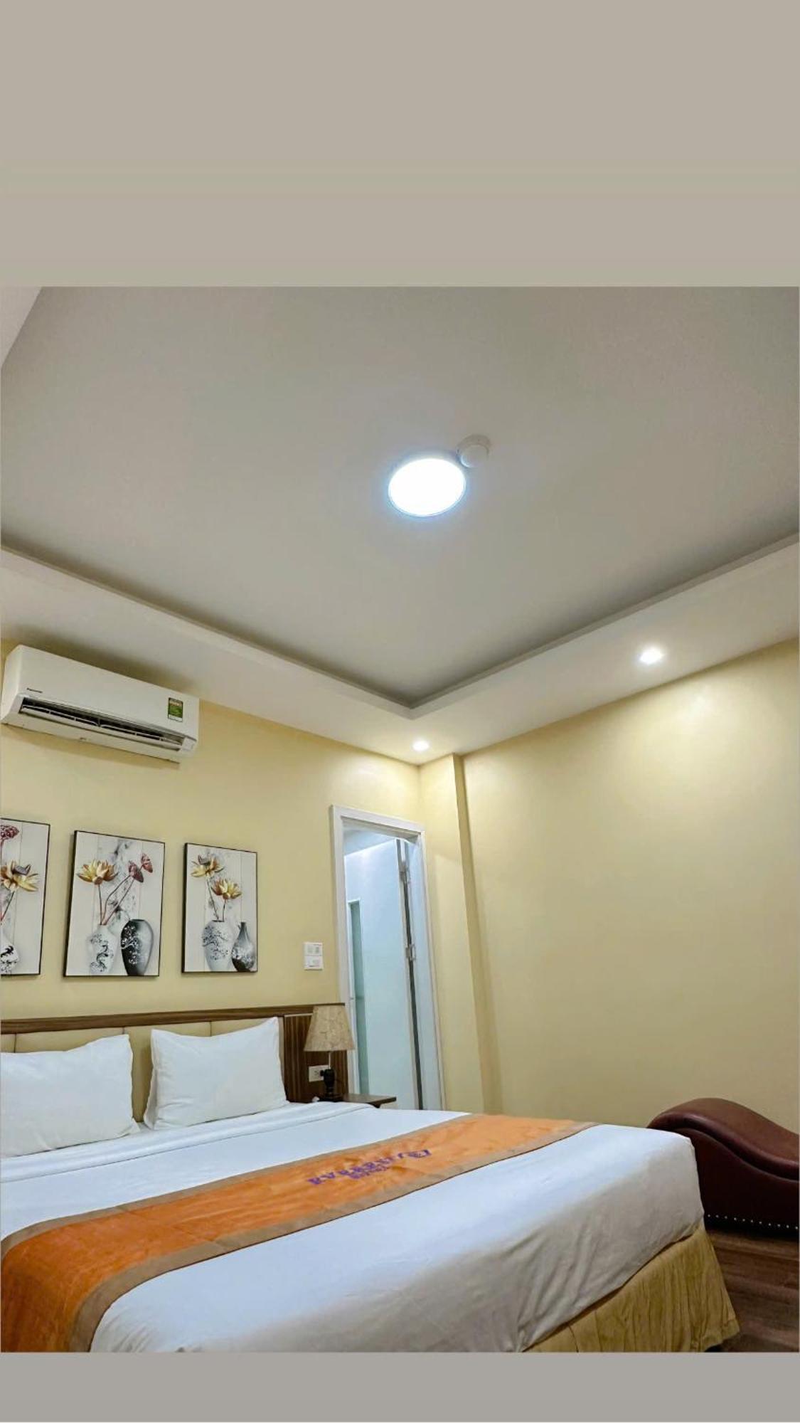 Everest Hotel Hanoi Bagian luar foto