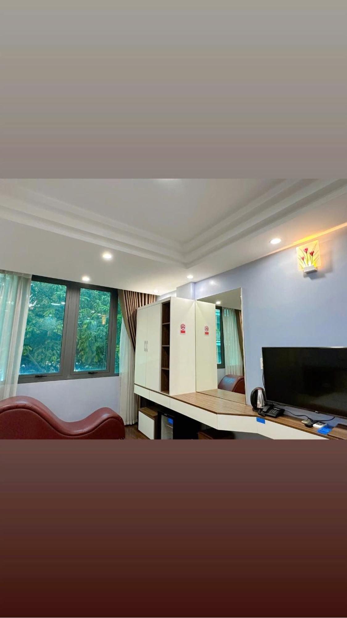 Everest Hotel Hanoi Bagian luar foto