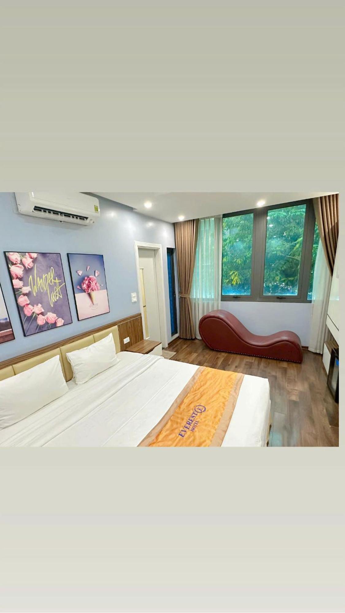 Everest Hotel Hanoi Bagian luar foto