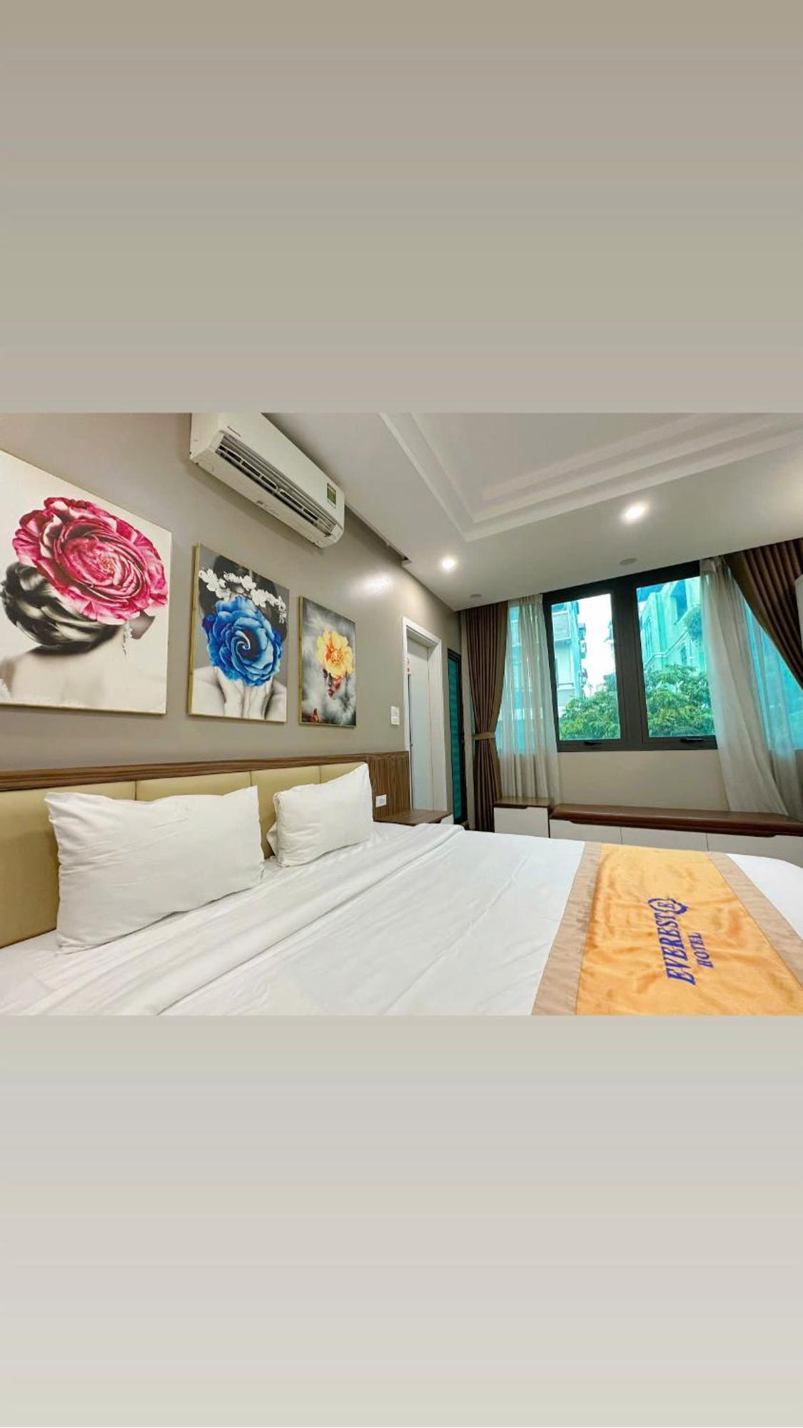 Everest Hotel Hanoi Bagian luar foto