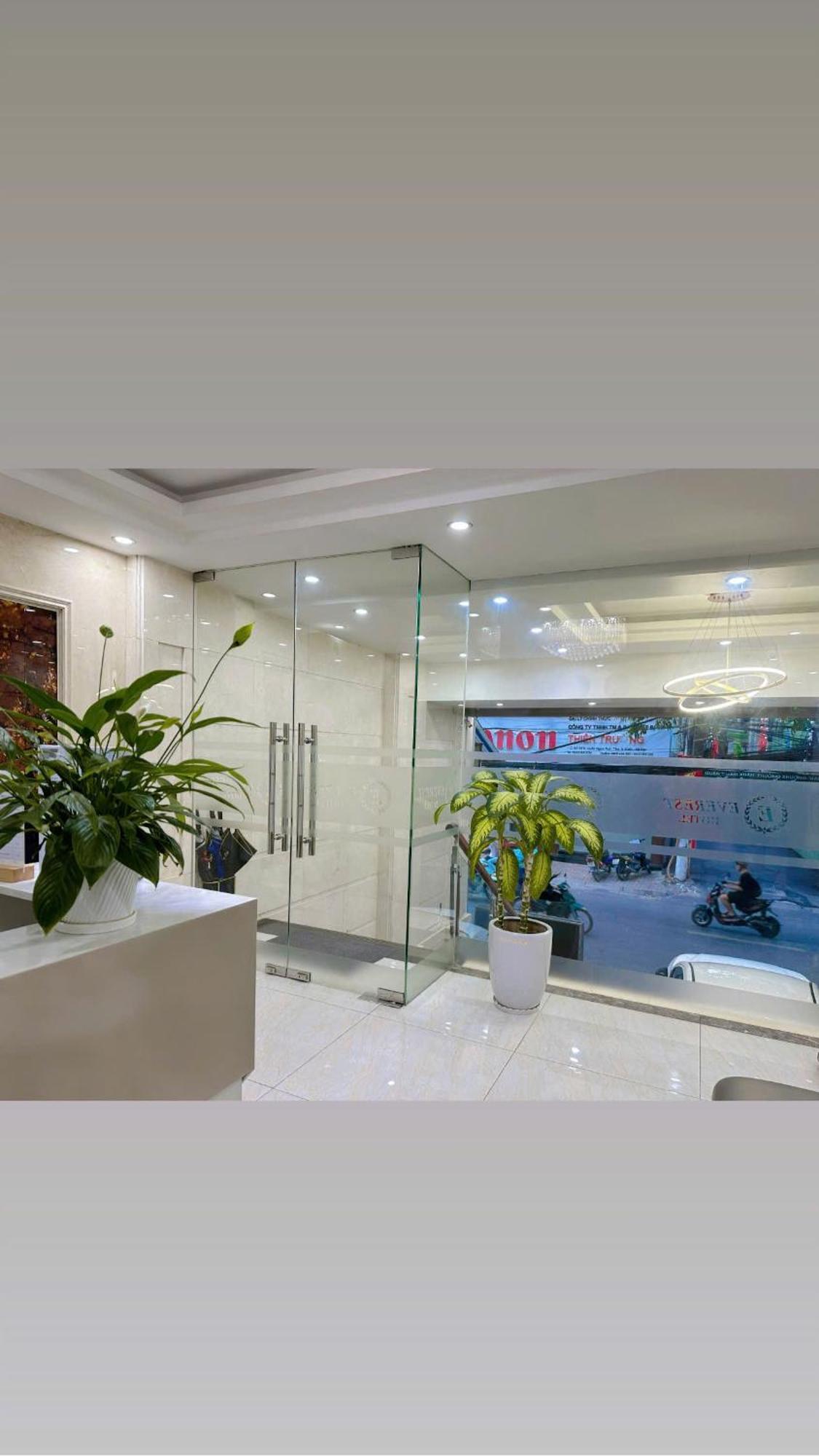 Everest Hotel Hanoi Bagian luar foto