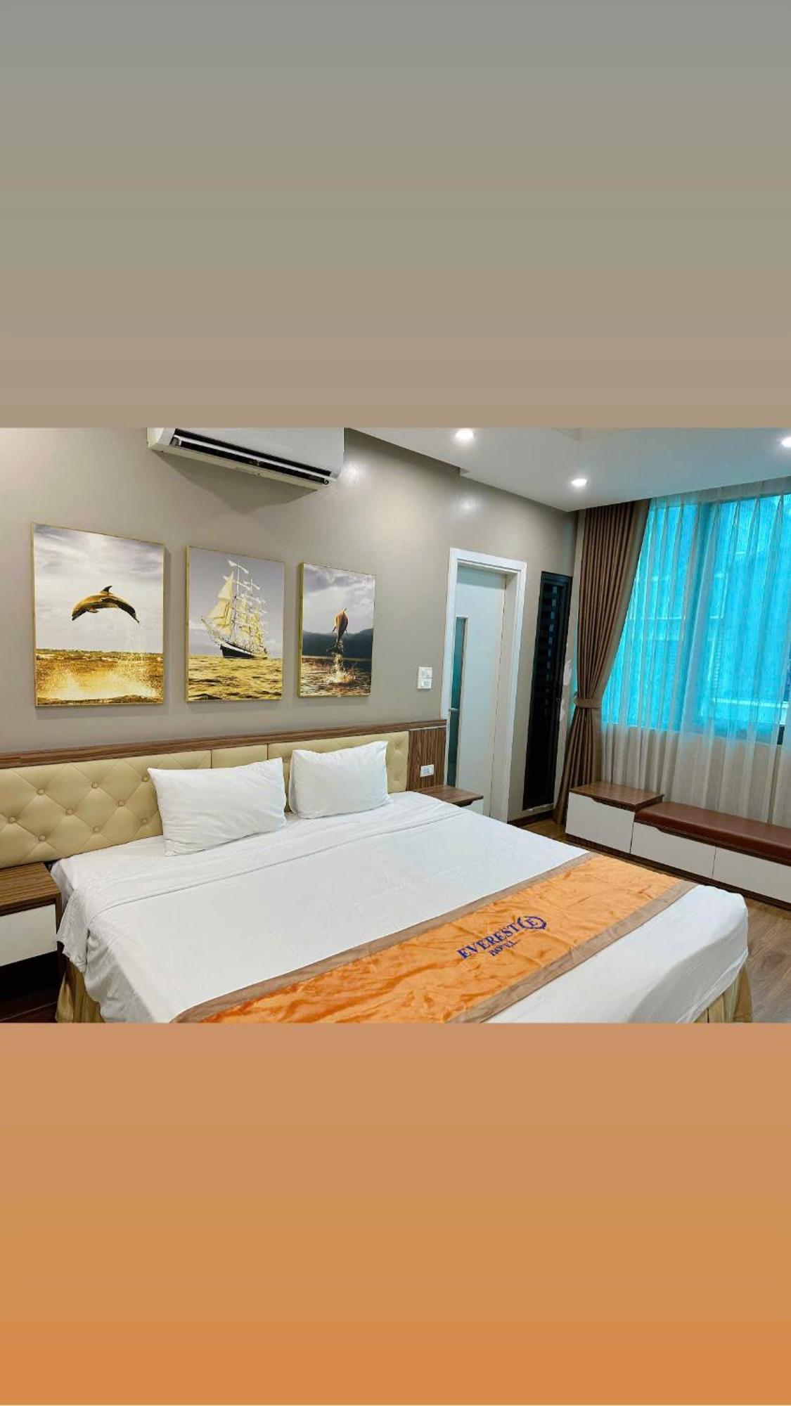Everest Hotel Hanoi Bagian luar foto