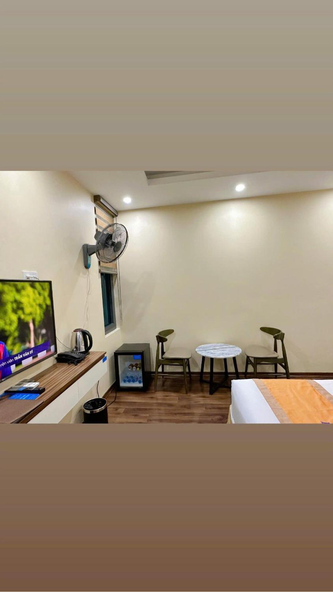 Everest Hotel Hanoi Bagian luar foto