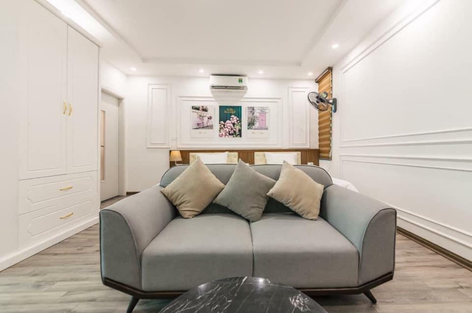 Everest Hotel Hanoi Bagian luar foto